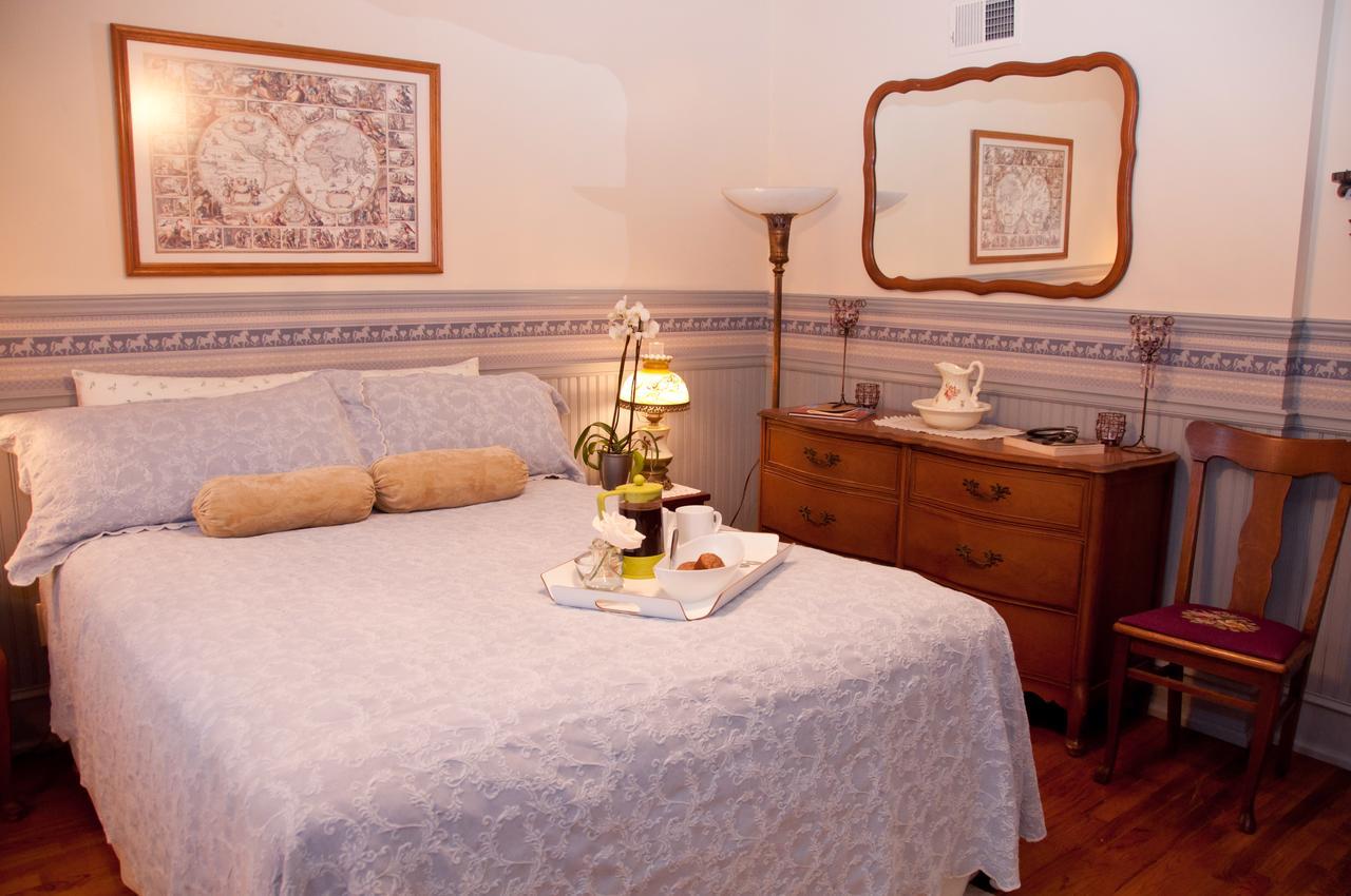 Main Street Inn Parkville Bagian luar foto
